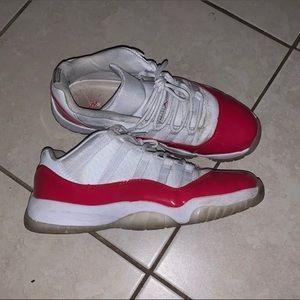 Jordan 11 low cherry